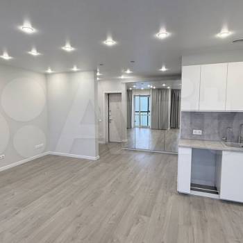 Продается 1-комнатная квартира, 55,8 м²