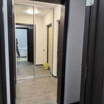 Продается 1-комнатная квартира, 42 м²