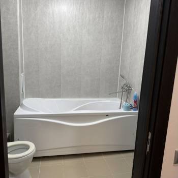 Продается 1-комнатная квартира, 42 м²