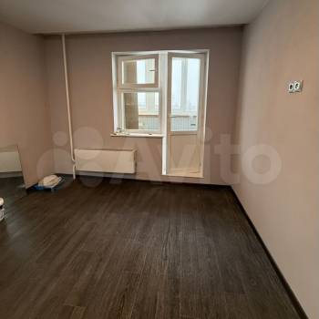 Продается 1-комнатная квартира, 42 м²