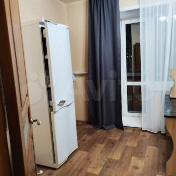 Сдается 1-комнатная квартира, 49 м²