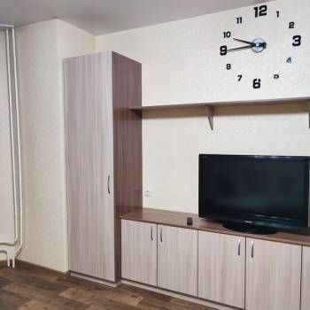 Сдается 1-комнатная квартира, 49 м²