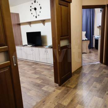 Сдается 1-комнатная квартира, 49 м²