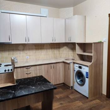 Сдается 1-комнатная квартира, 49 м²