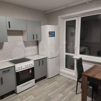 Сдается 1-комнатная квартира, 40 м²