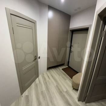 Сдается 1-комнатная квартира, 50 м²