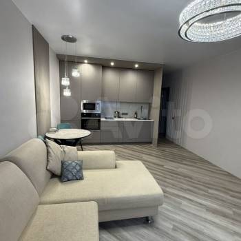 Сдается 1-комнатная квартира, 50 м²