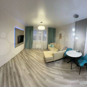 Сдается 1-комнатная квартира, 50 м²