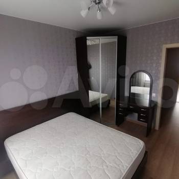 Сдается 1-комнатная квартира, 42 м²