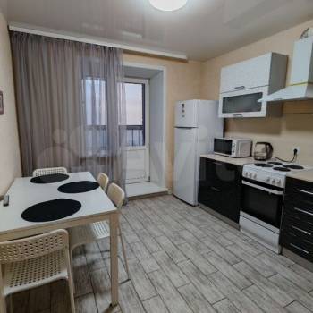 Сдается 1-комнатная квартира, 41 м²