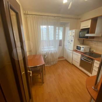 Сдается 2-х комнатная квартира, 60 м²