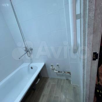 Продается 1-комнатная квартира, 40,6 м²