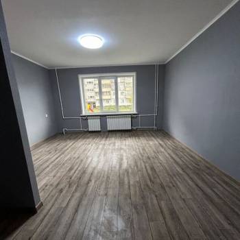 Продается 1-комнатная квартира, 40,6 м²