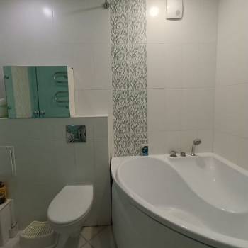 Сдается Многокомнатная квартира, 59,8 м²