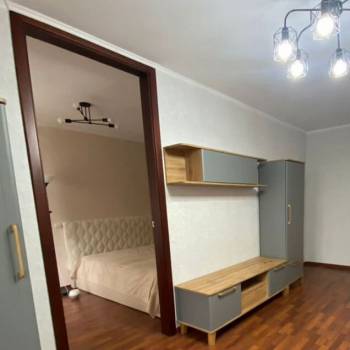 Сдается Многокомнатная квартира, 56 м²