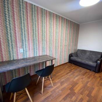 Сдается Многокомнатная квартира, 56 м²