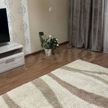 Сдается 1-комнатная квартира, 37 м²