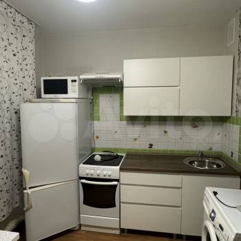 Сдается 1-комнатная квартира, 37 м²