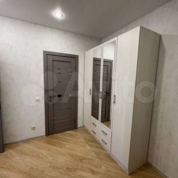 Сдается 1-комнатная квартира, 43 м²