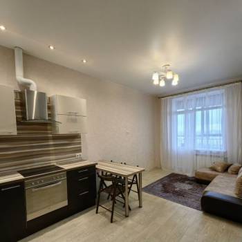 Сдается 1-комнатная квартира, 42 м²