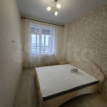 Сдается 1-комнатная квартира, 42 м²