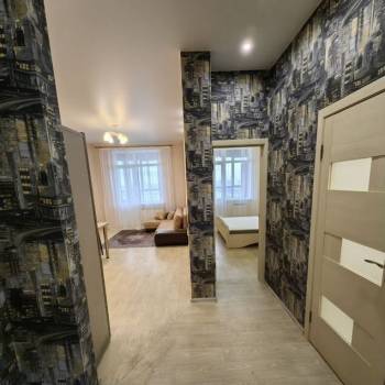 Сдается 1-комнатная квартира, 42 м²