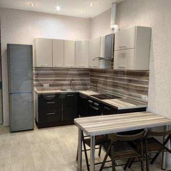 Сдается 1-комнатная квартира, 42 м²