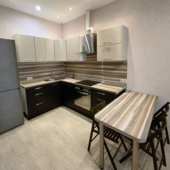 Сдается 1-комнатная квартира, 42 м²