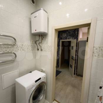 Сдается 1-комнатная квартира, 42 м²