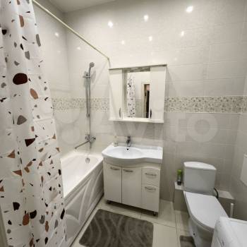 Сдается 1-комнатная квартира, 42 м²