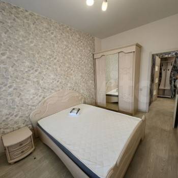 Сдается 1-комнатная квартира, 42 м²