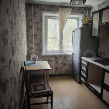 Сдается Многокомнатная квартира, 60 м²