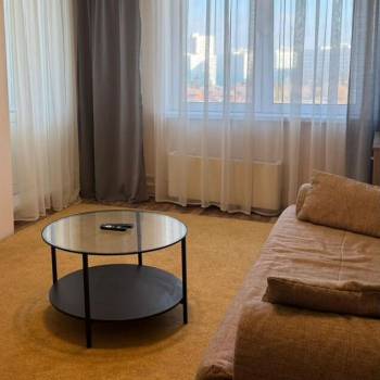 Сдается 1-комнатная квартира, 38 м²