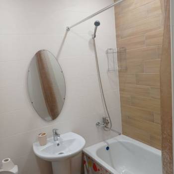 Сдается 1-комнатная квартира, 50 м²