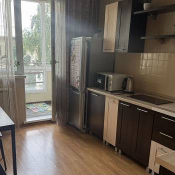 Сдается 1-комнатная квартира, 38 м²