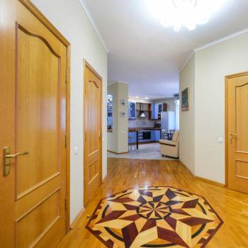 Сдается Многокомнатная квартира, 145 м²