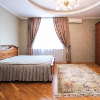 Сдается Многокомнатная квартира, 145 м²