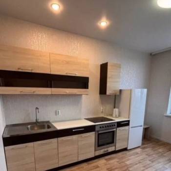 Сдается 1-комнатная квартира, 37 м²