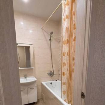 Сдается 1-комнатная квартира, 37 м²