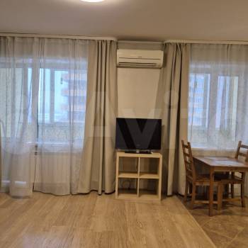 Сдается 1-комнатная квартира, 43,3 м²