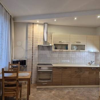 Сдается 1-комнатная квартира, 43,3 м²