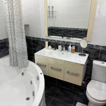 Сдается 1-комнатная квартира, 46,7 м²