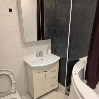 Сдается 1-комнатная квартира, 37 м²