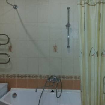 Сдается 2-х комнатная квартира, 74 м²