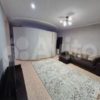 Сдается 2-х комнатная квартира, 74 м²