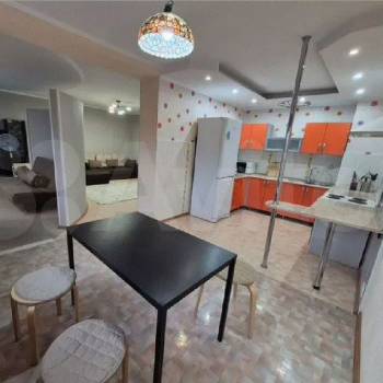 Сдается 2-х комнатная квартира, 74 м²