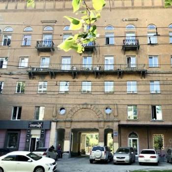 Продается 3-х комнатная квартира, 102 м²