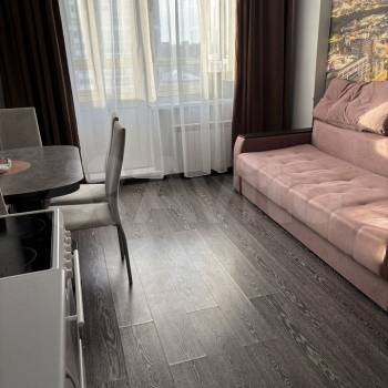 Сдается 1-комнатная квартира, 42 м²