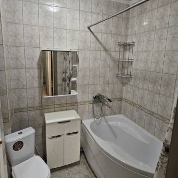 Сдается 1-комнатная квартира, 59 м²