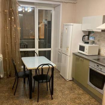 Сдается 2-х комнатная квартира, 56 м²